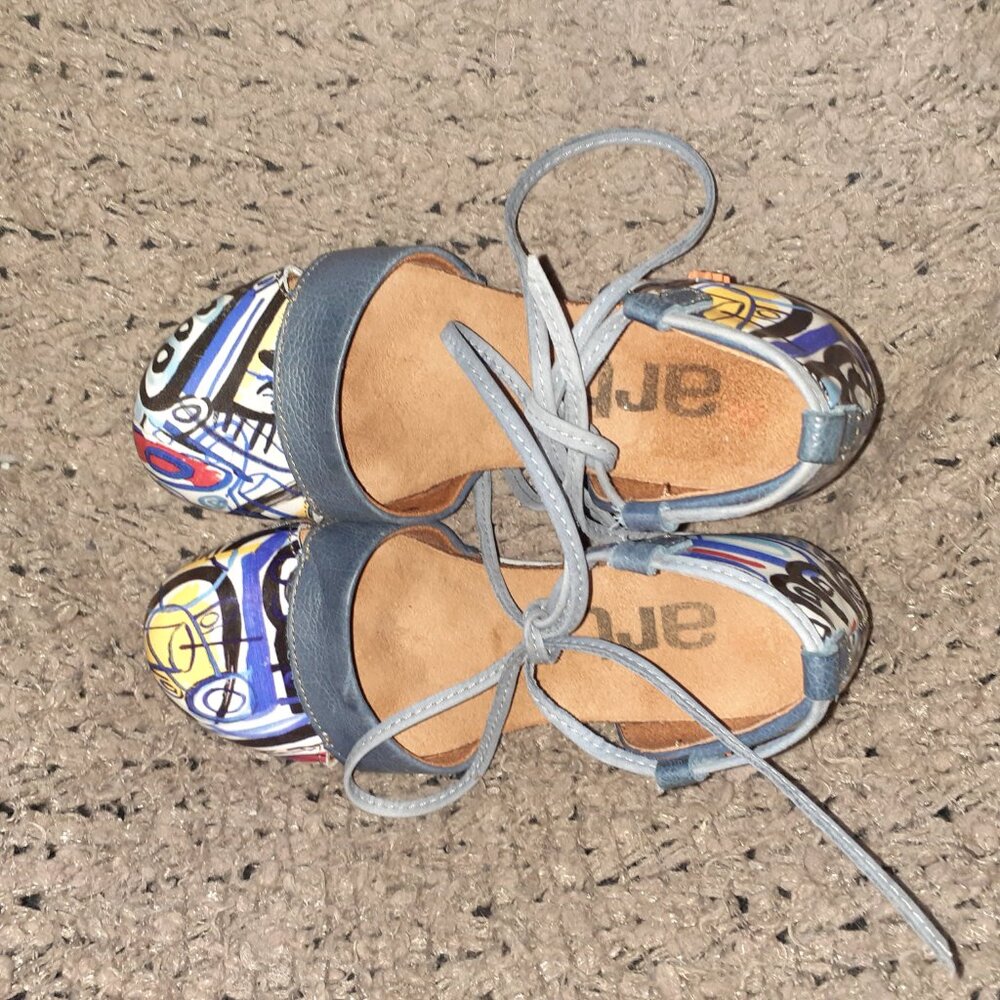 THE ART COMPANY-Gaucho Bonelyema-Graffiti Pattern Patent Leather-Ankle Ties-Sz36 - Picture 7 of 8